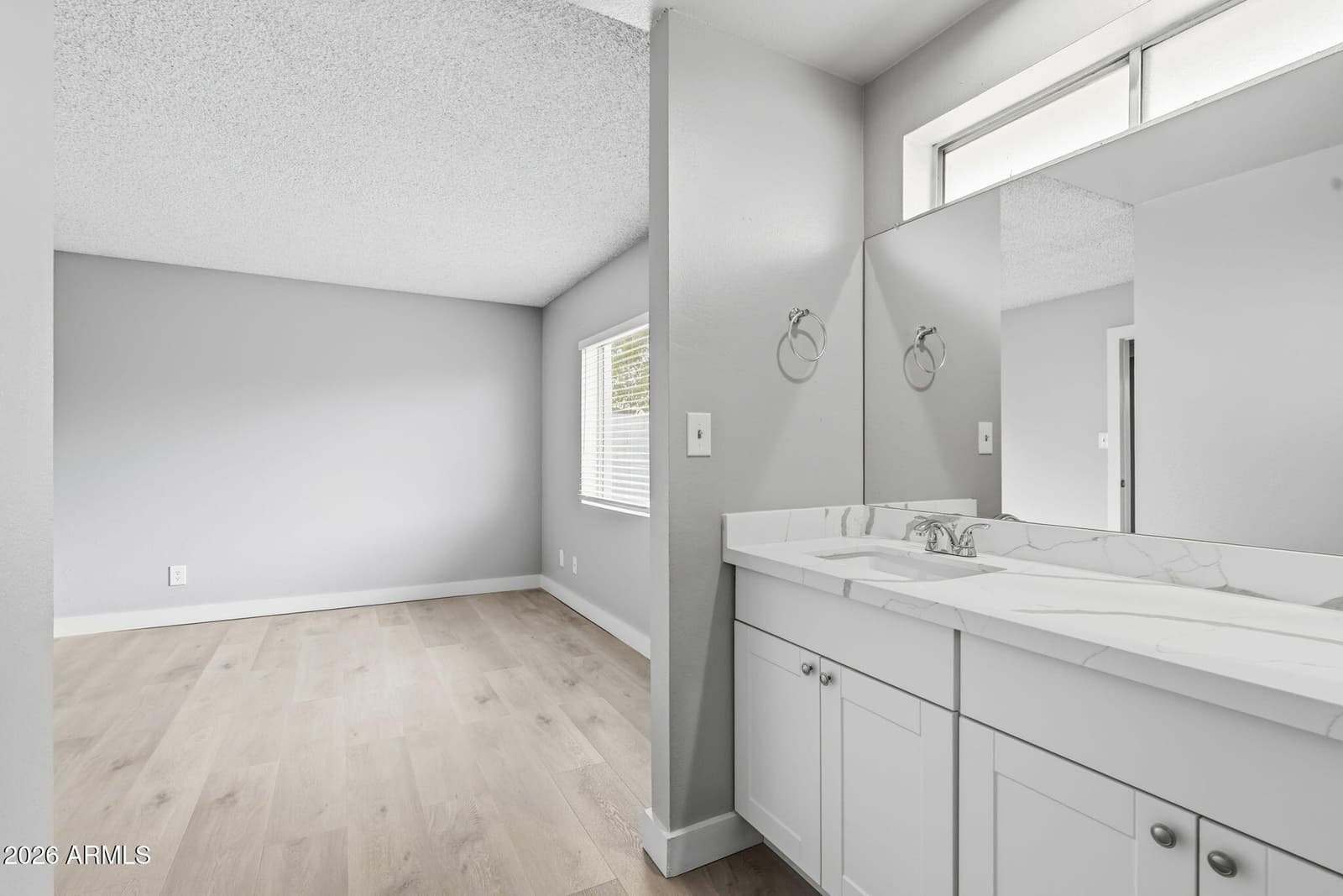 4625 N 75th Lane, Phoenix, AZ 85033 — photo 15 of 32