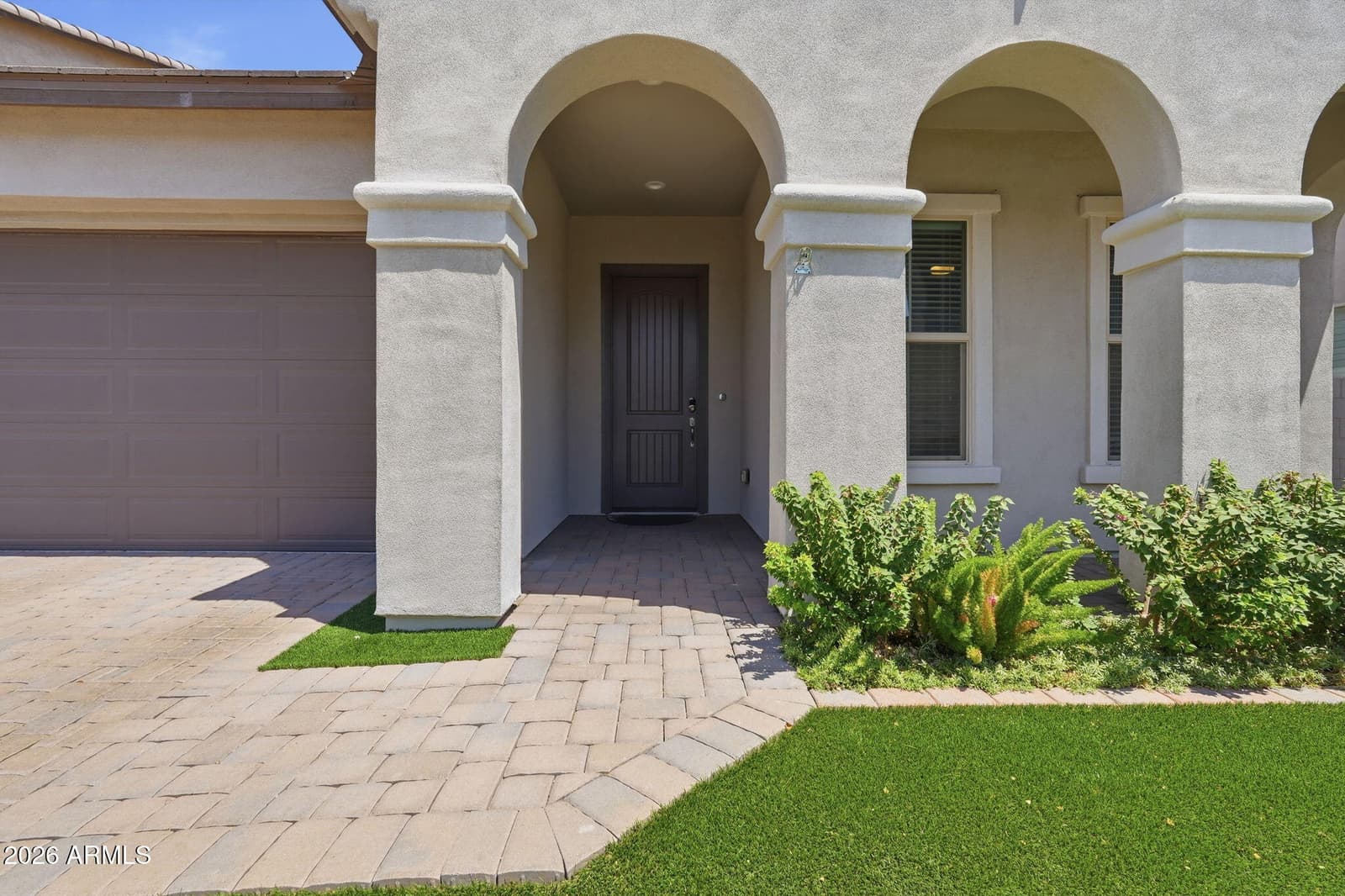 6620 E LIBBY Street, Phoenix, AZ 85054 — photo 3 of 51
