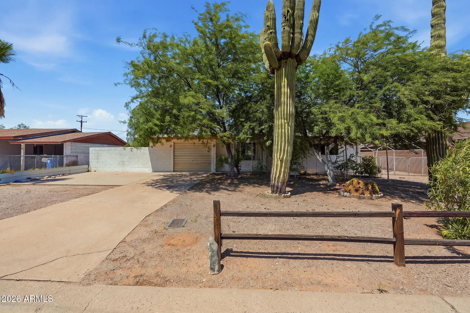 844 E DESERT Avenue, Apache Junction, AZ 85119 — photo 1 of 30