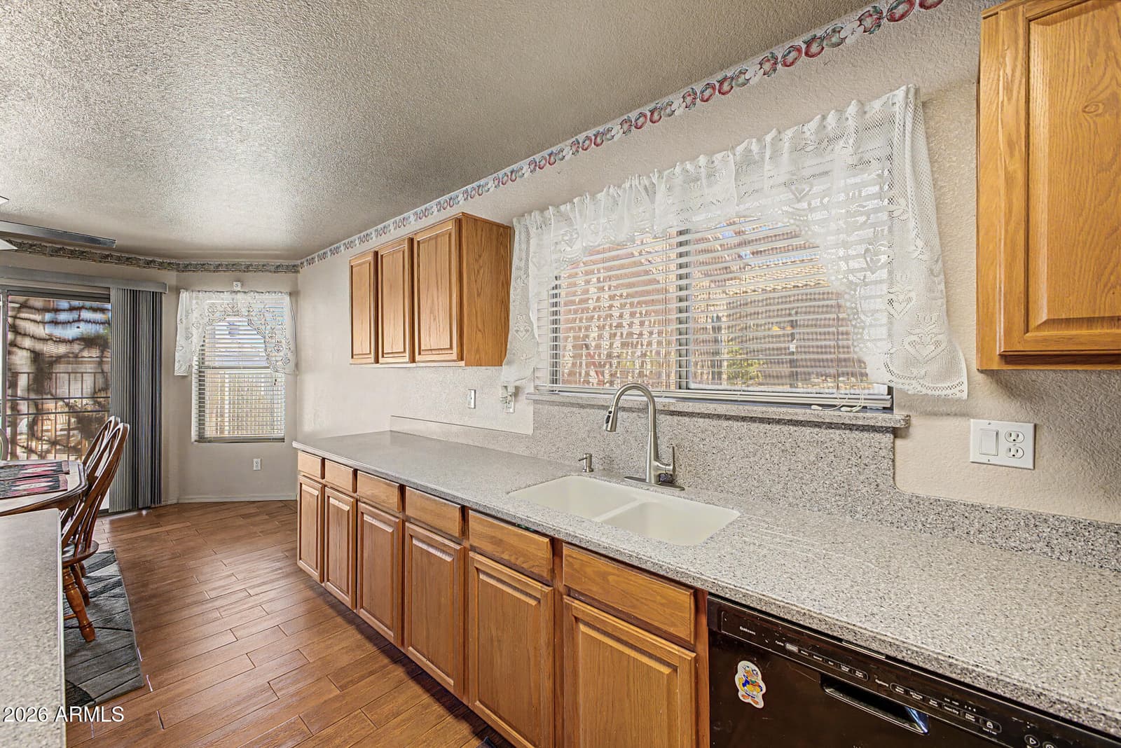 10520 W JESSIE Lane, Peoria, AZ 85383 — photo 17 of 37