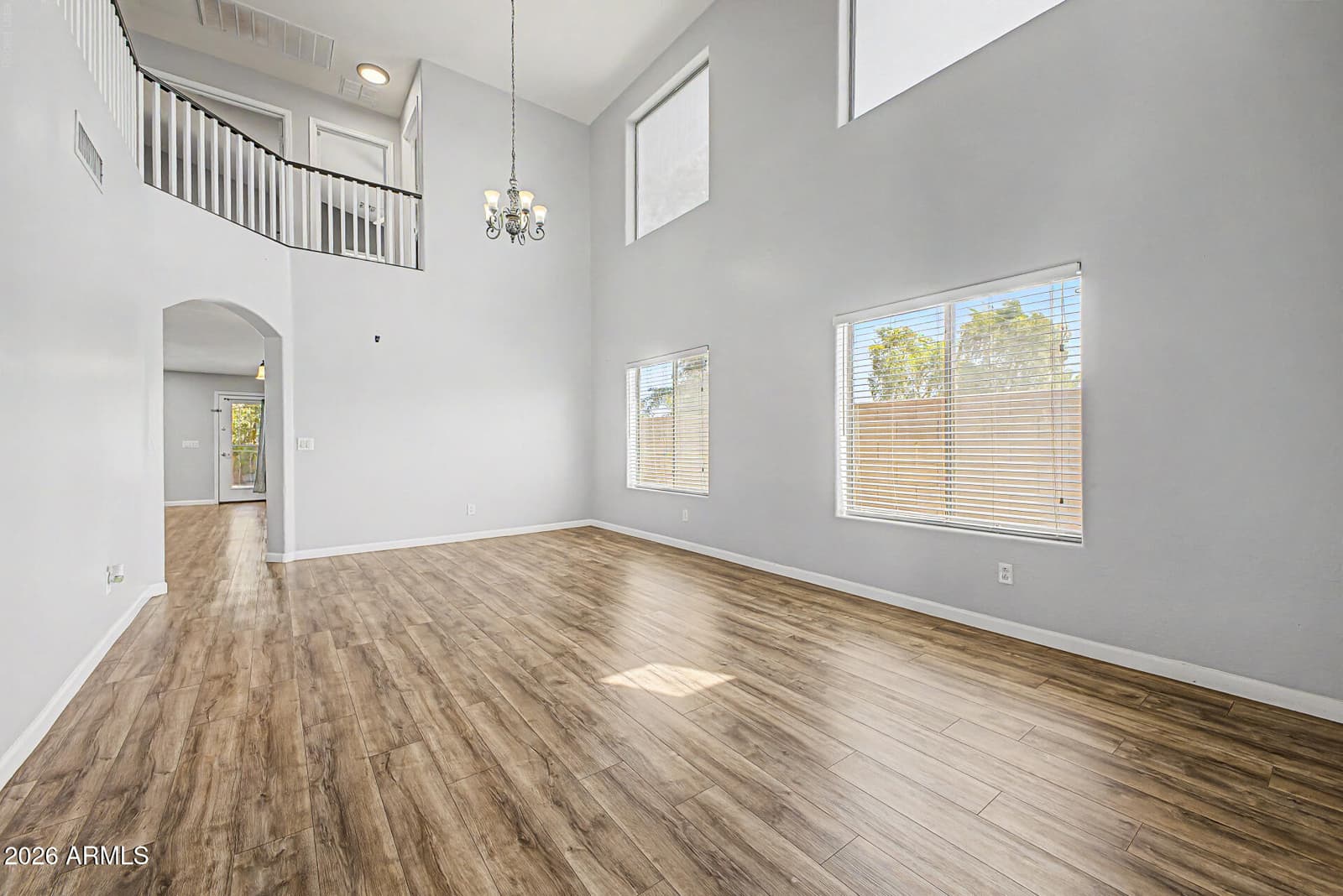 4129 S 56TH Drive, Phoenix, AZ 85043 — photo 7 of 37
