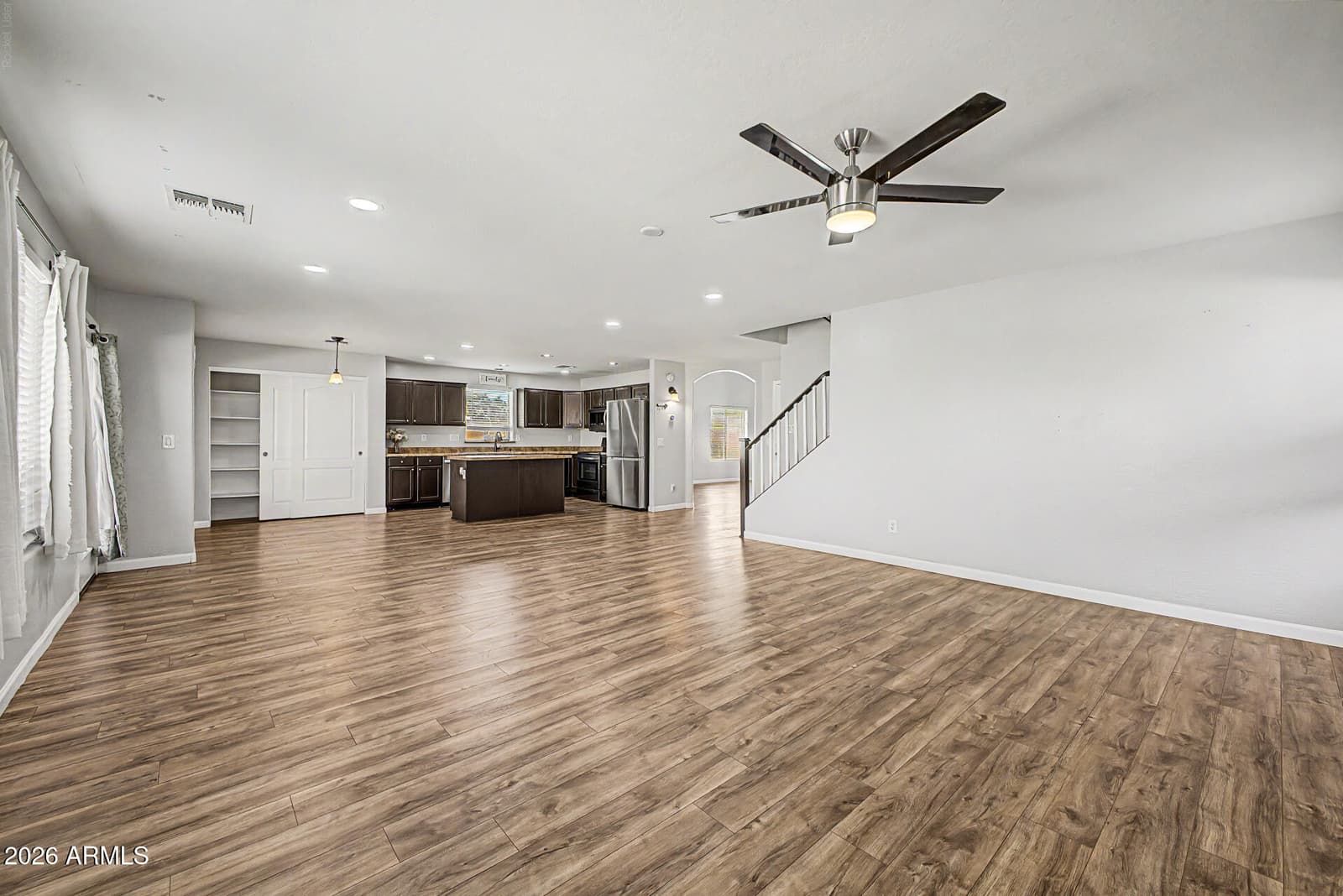 4129 S 56TH Drive, Phoenix, AZ 85043 — photo 11 of 37