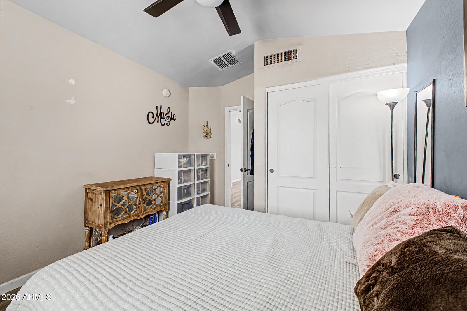 4129 S 56TH Drive, Phoenix, AZ 85043 — photo 17 of 37