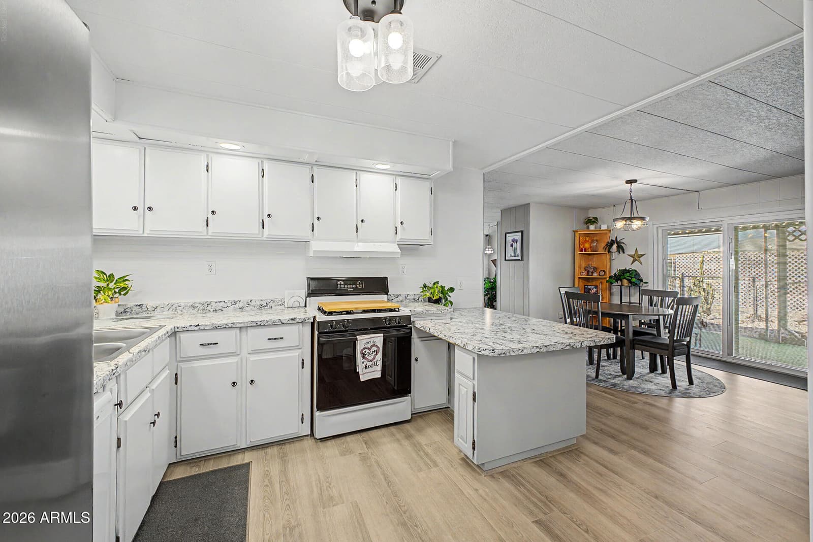 7506 E BAYWOOD Avenue, Mesa, AZ 85208 — photo 1 of 39