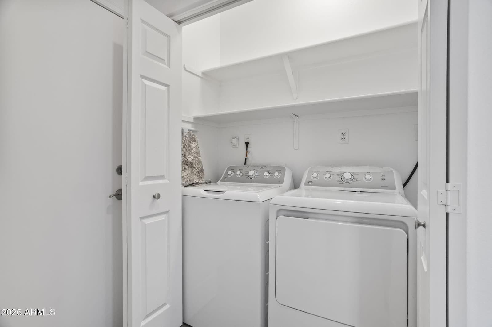 3221 N 37TH Street 18, Phoenix, AZ 85018 — photo 20 of 27