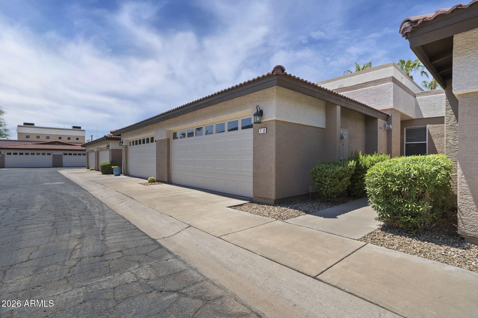 3221 N 37TH Street 18, Phoenix, AZ 85018 — photo 1 of 27