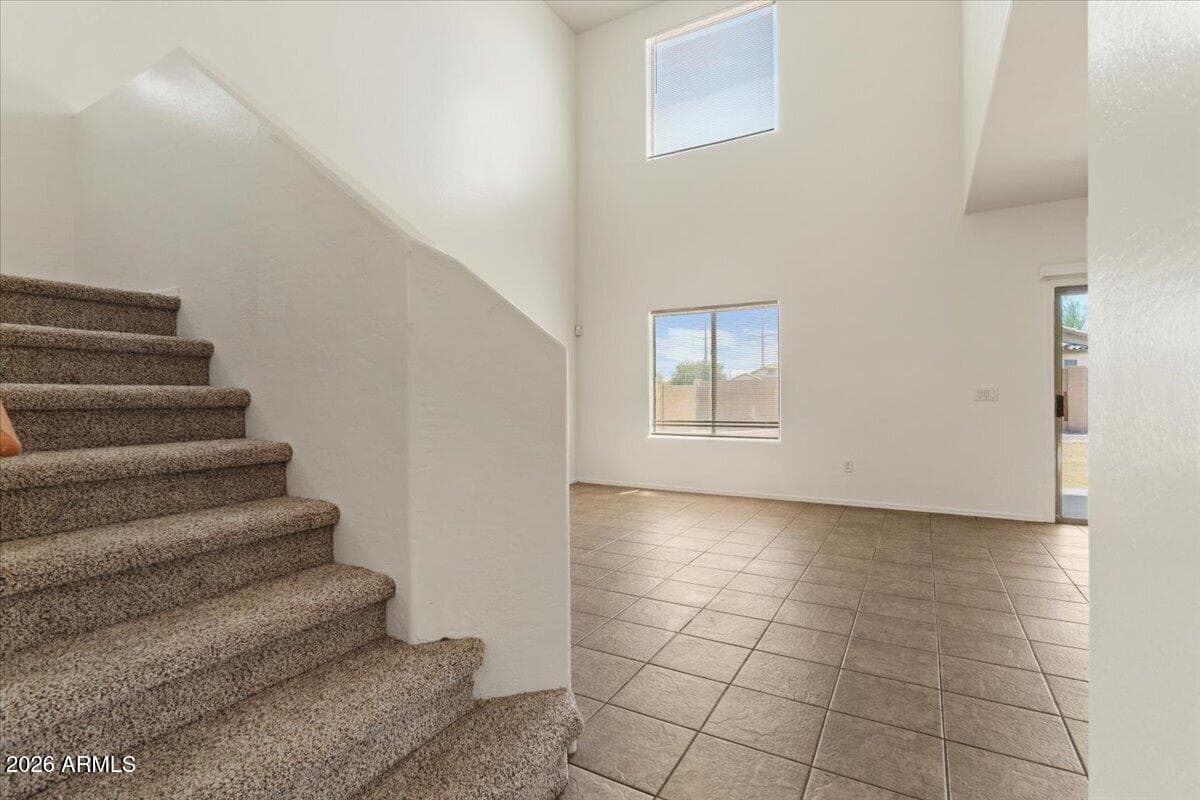 6007 W Jones Avenue, Phoenix, AZ 85043 — photo 6 of 37