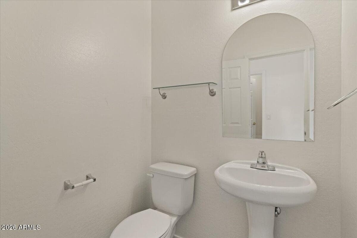 6007 W Jones Avenue, Phoenix, AZ 85043 — photo 17 of 37