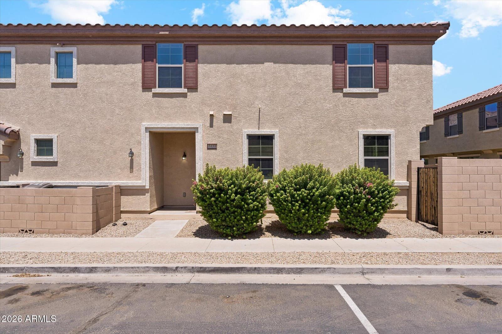 1433 N 80TH Lane, Phoenix, AZ 85043 — photo 2 of 43