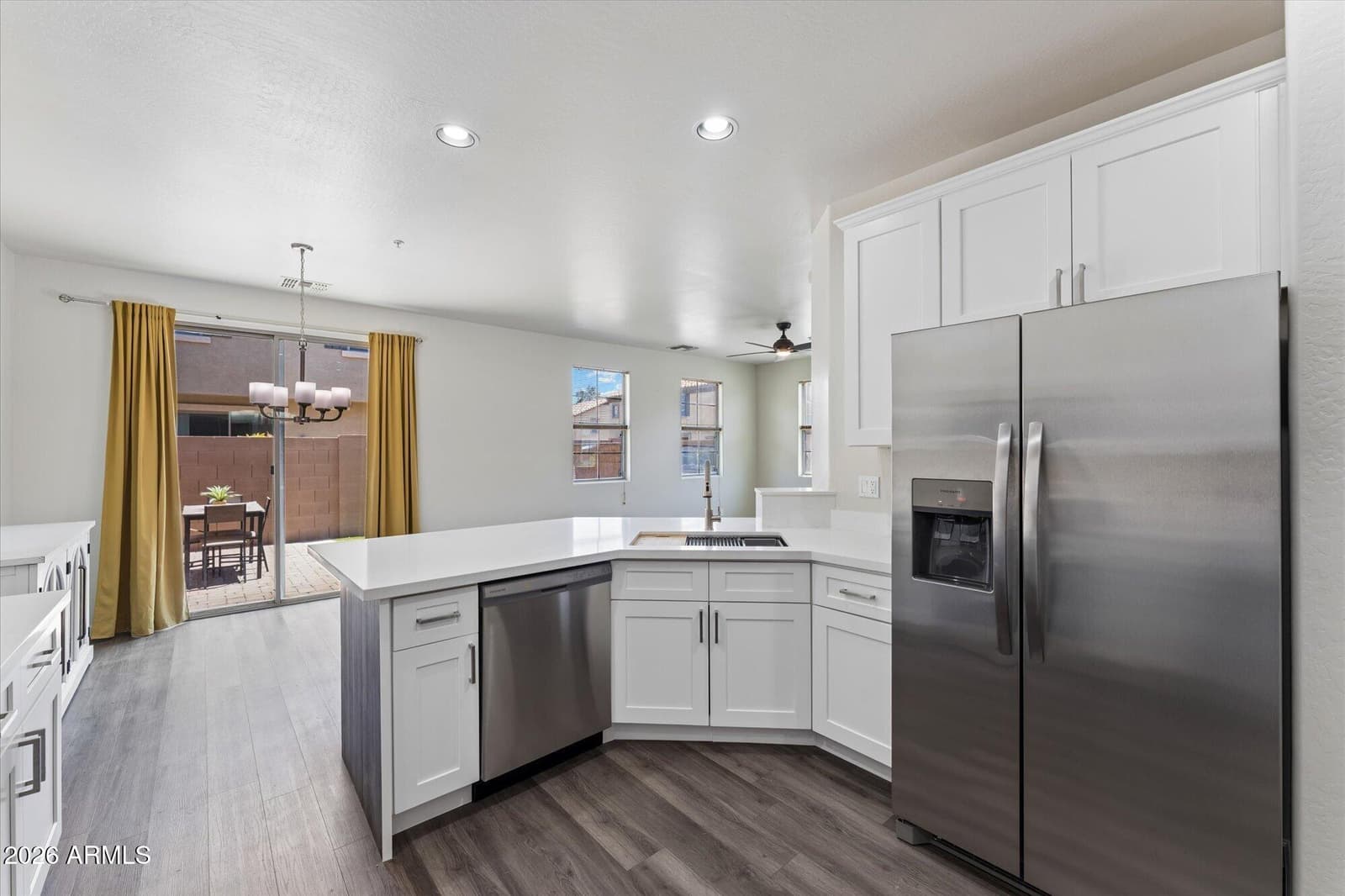 1433 N 80TH Lane, Phoenix, AZ 85043 — photo 8 of 43
