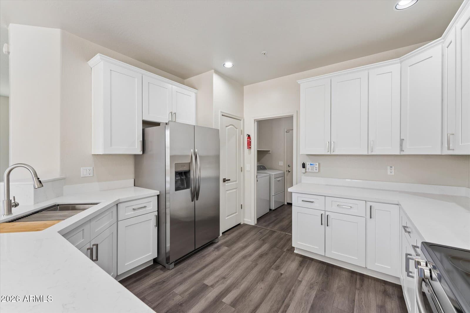 1433 N 80TH Lane, Phoenix, AZ 85043 — photo 9 of 43