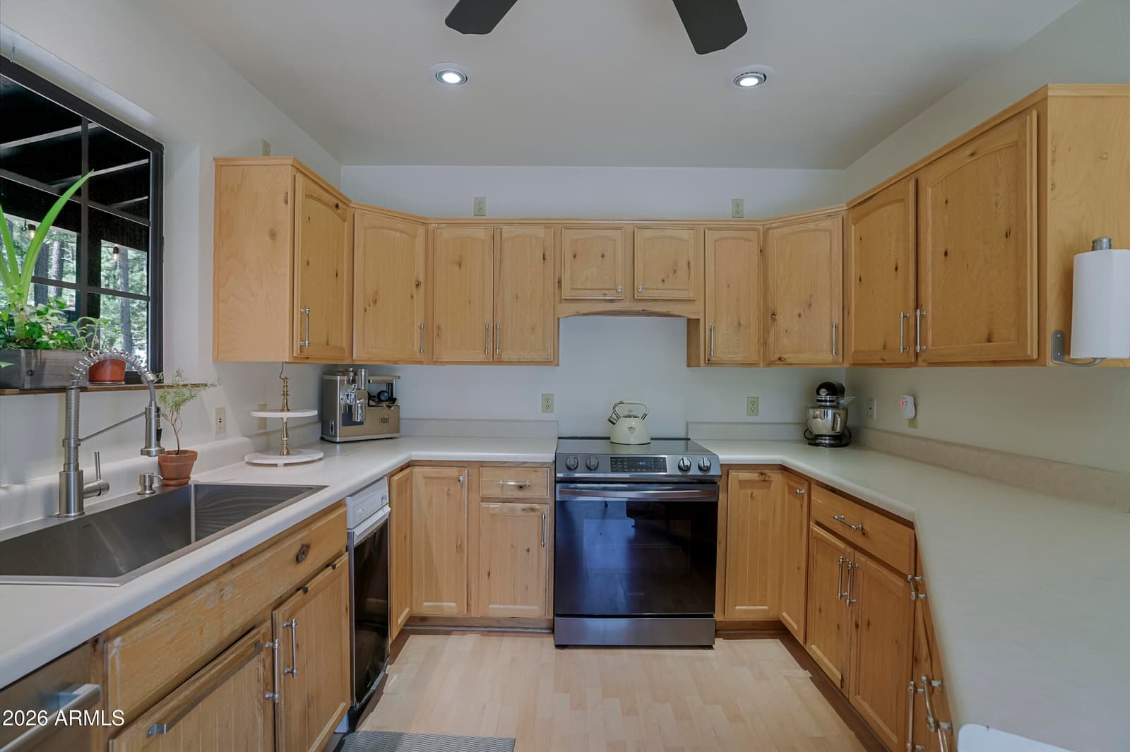 6515 S MILLSITE Lane, Prescott, AZ 86303 — photo 17 of 62