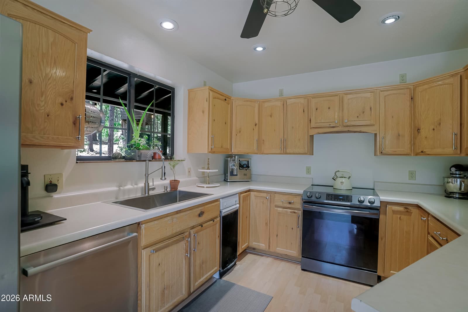 6515 S MILLSITE Lane, Prescott, AZ 86303 — photo 18 of 62