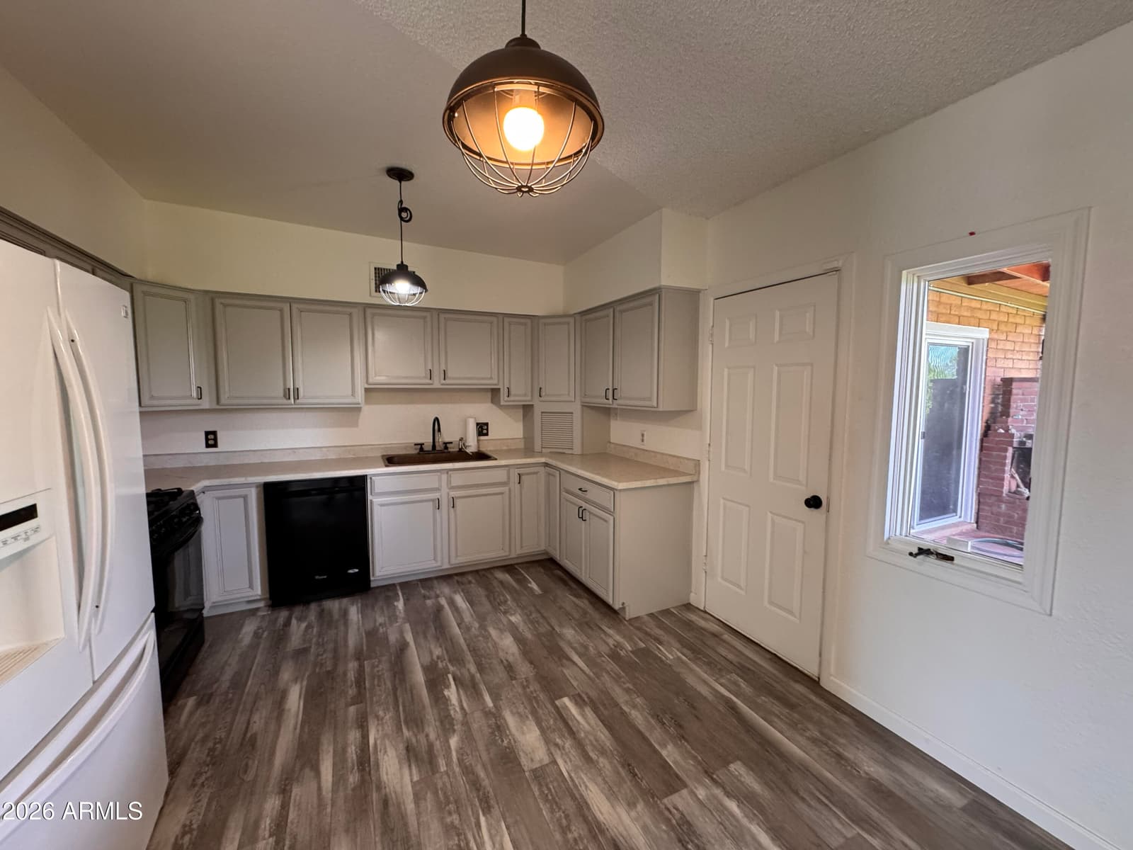 4845 E PASEO LA PAZ, Sierra Vista, AZ 85635 — photo 3 of 14