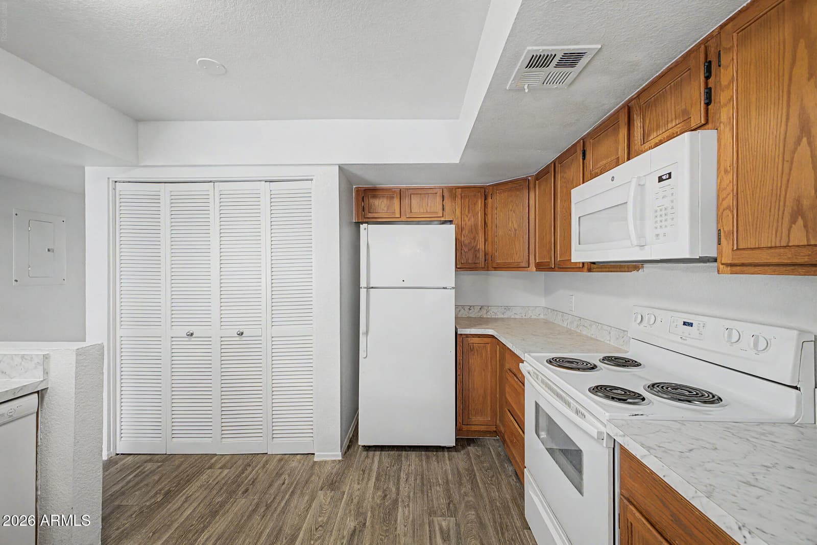 1331 W BASELINE Road 260, Mesa, AZ 85202 — photo 10 of 35