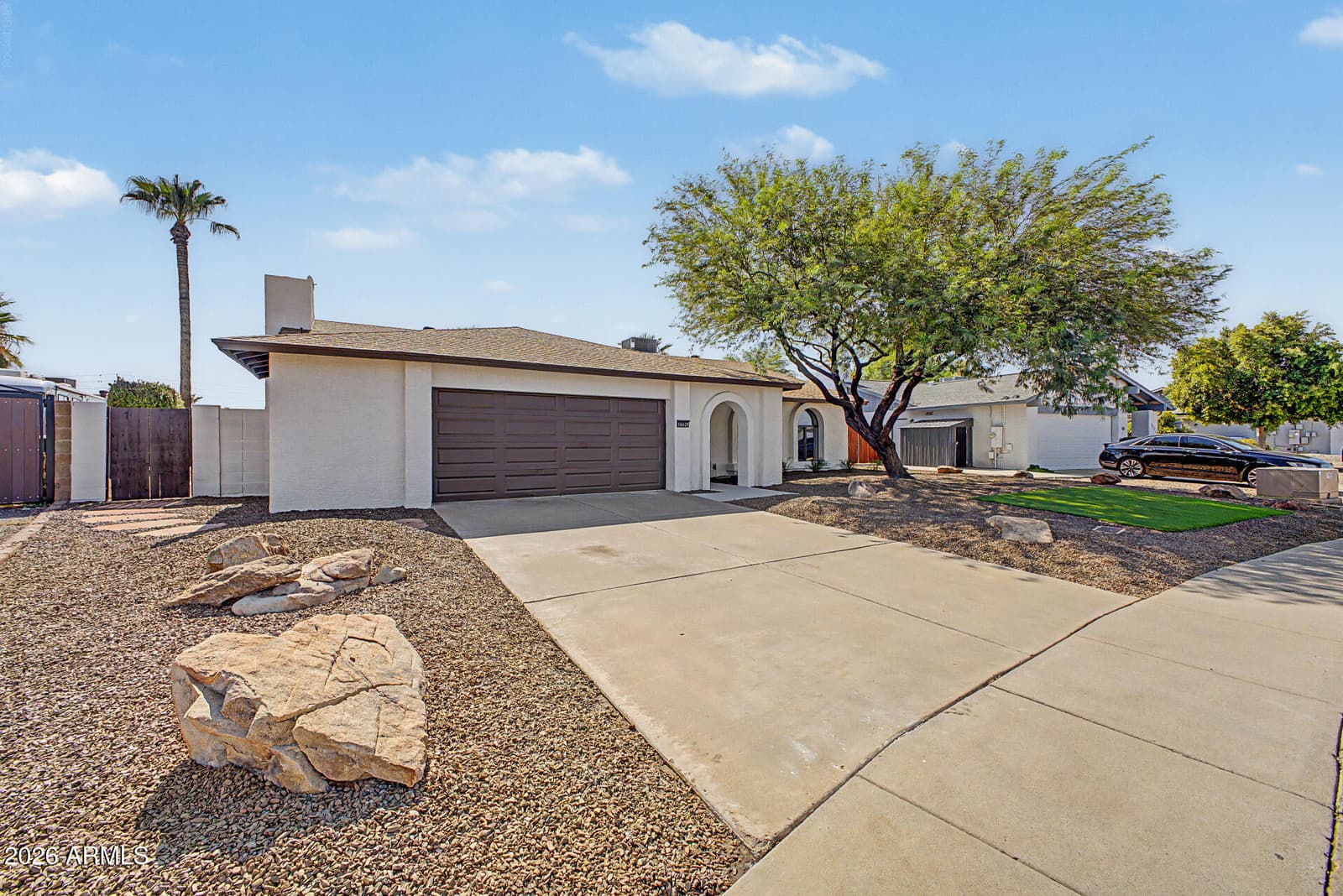 16420 N 46TH Lane, Glendale, AZ 85306 — photo 3 of 33