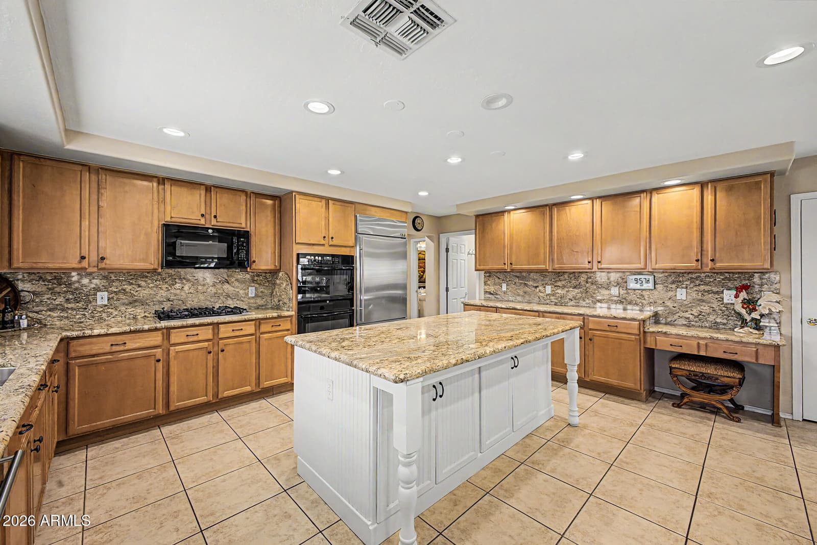 3907 E INDIGO BAY Drive, Gilbert, AZ 85234 — photo 16 of 49