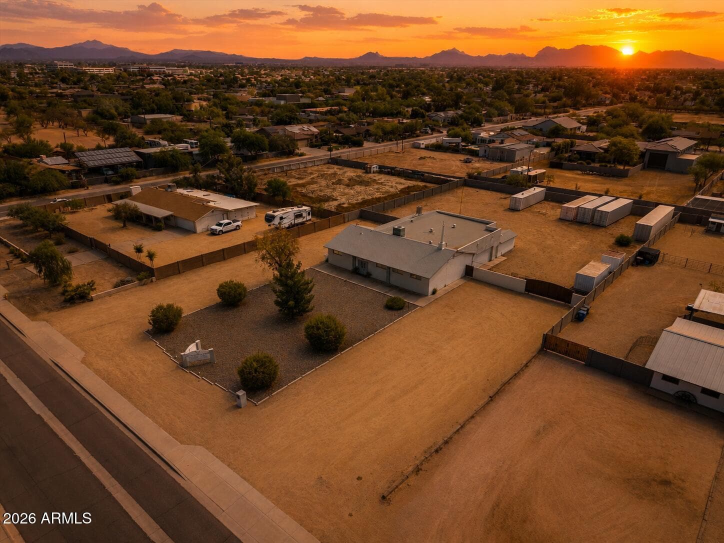 15703 N 36TH Street, Phoenix, AZ 85032 — photo 4 of 34
