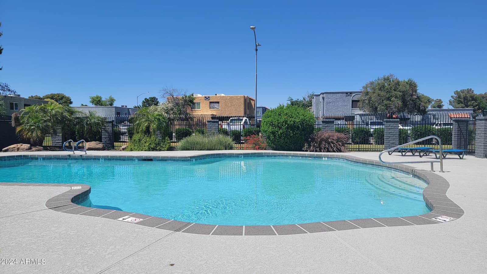 14014 N 54th Avenue, Glendale, AZ 85306 — photo 5 of 31