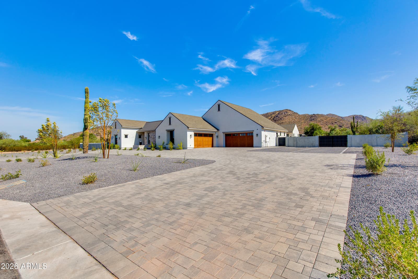 4041 E MOUNTAIN VIEW Road, Phoenix, AZ 85028 — photo 3 of 74