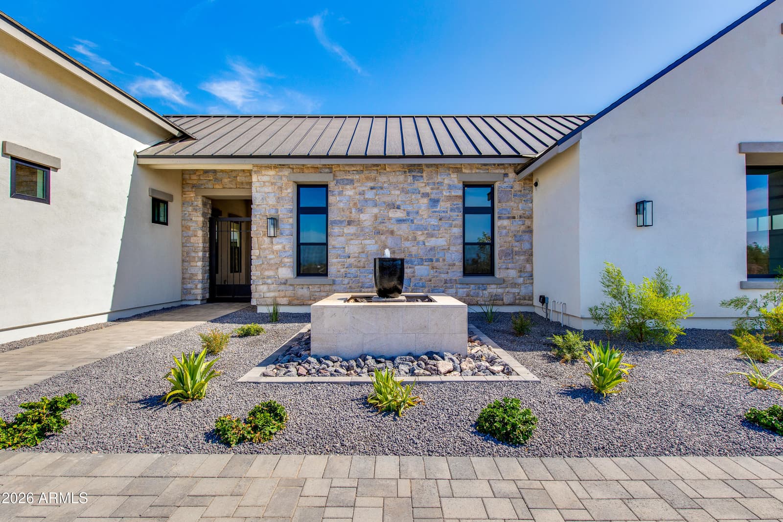 4041 E MOUNTAIN VIEW Road, Phoenix, AZ 85028 — photo 4 of 74