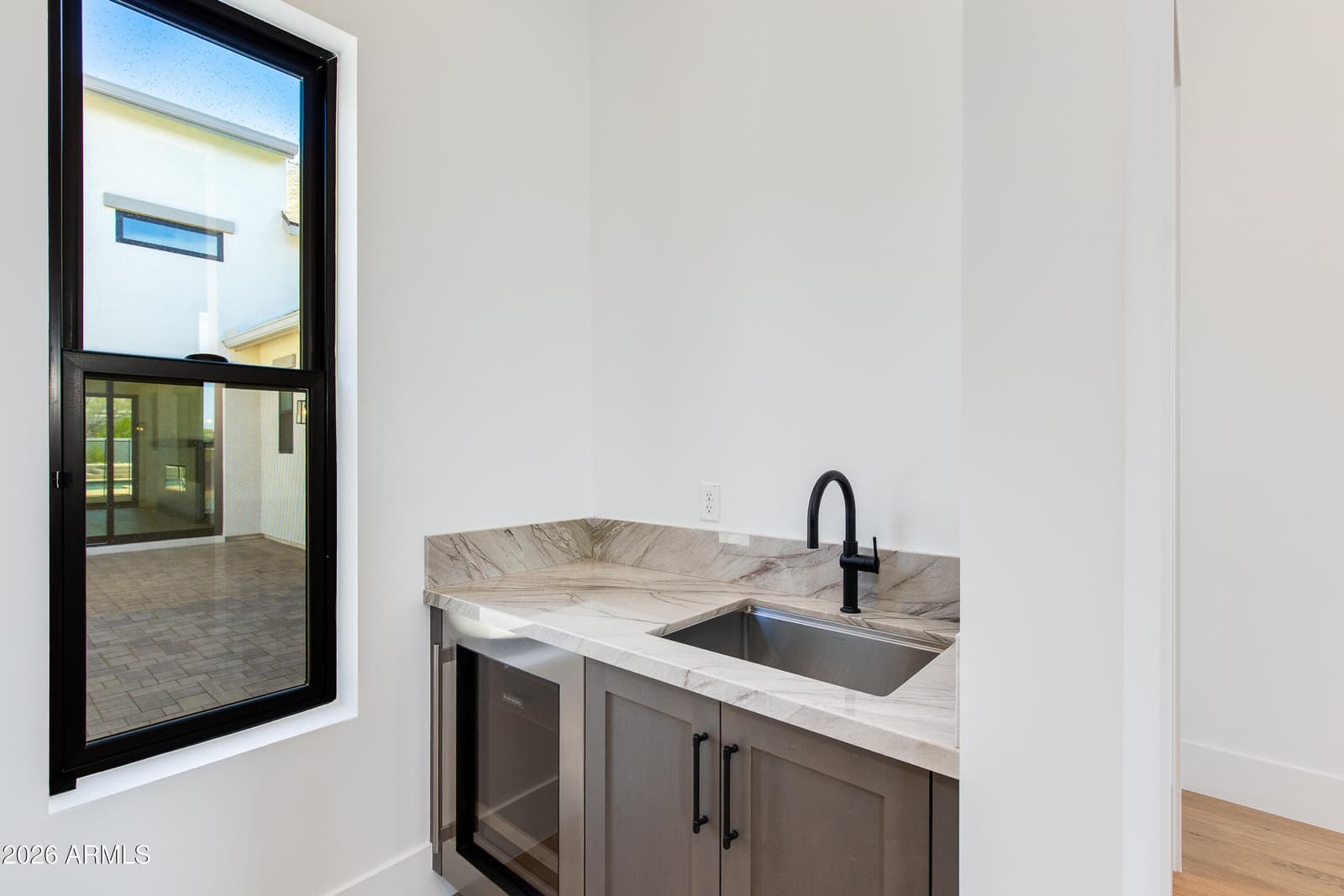 4041 E MOUNTAIN VIEW Road, Phoenix, AZ 85028 — photo 32 of 74