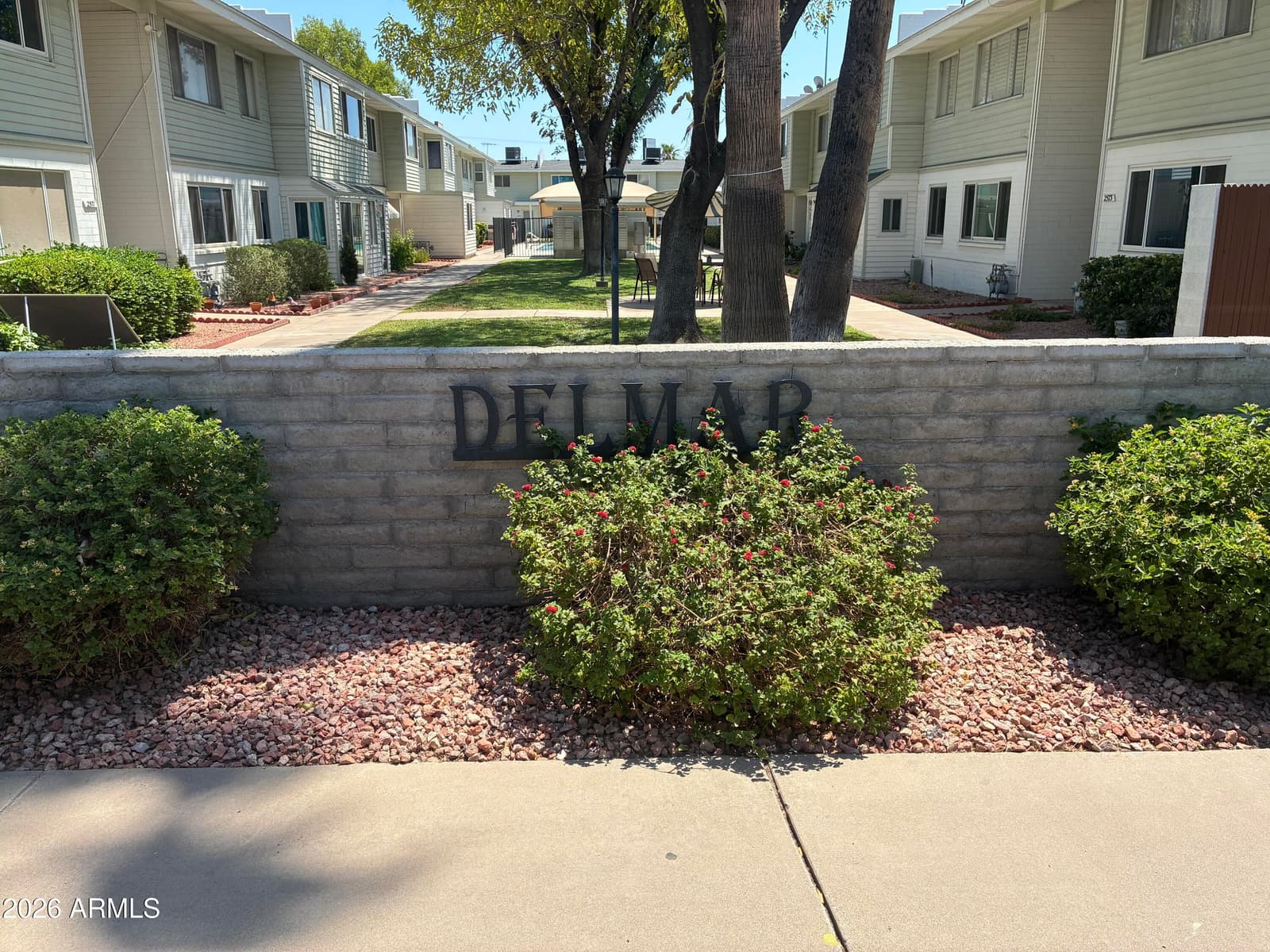 2573 W BERRIDGE Lane D205, Phoenix, AZ 85017 — photo 1 of 26