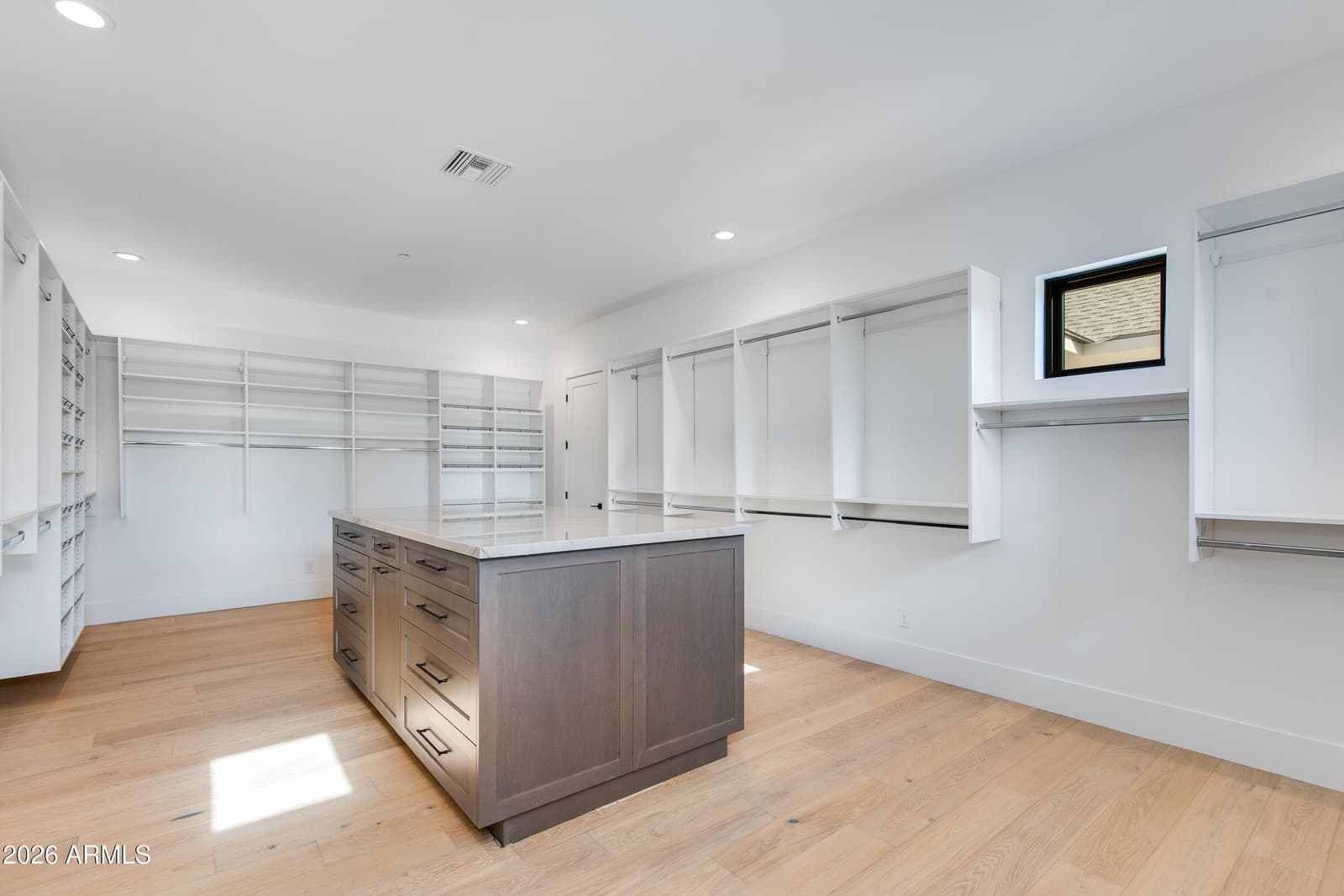 4041 E MOUNTAIN VIEW Road, Phoenix, AZ 85028 — photo 42 of 74
