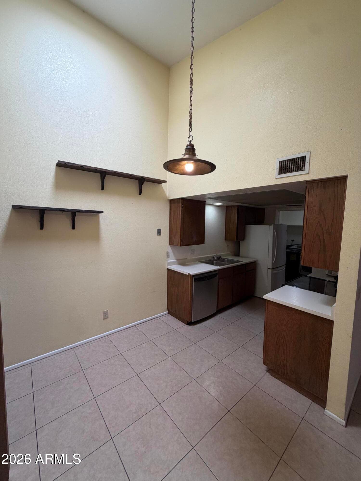 629 N MESA Drive 36, Mesa, AZ 85201 — photo 1 of 17