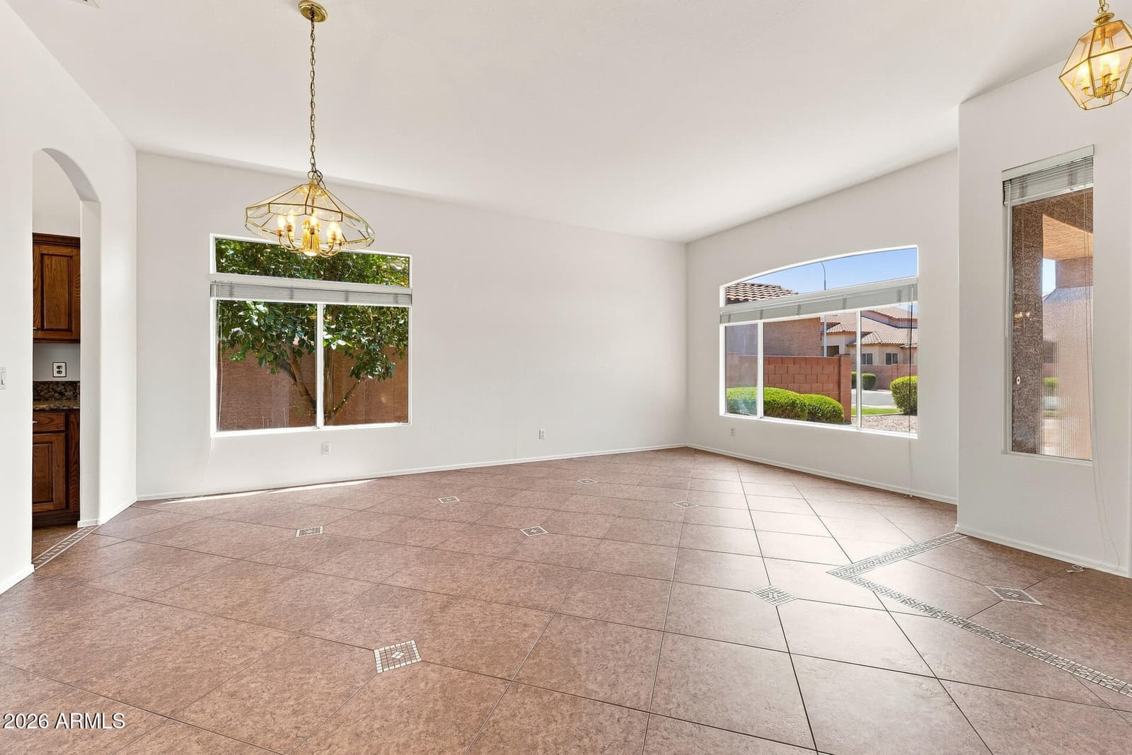 6842 W IVANHOE Street, Chandler, AZ 85226 — photo 4 of 37