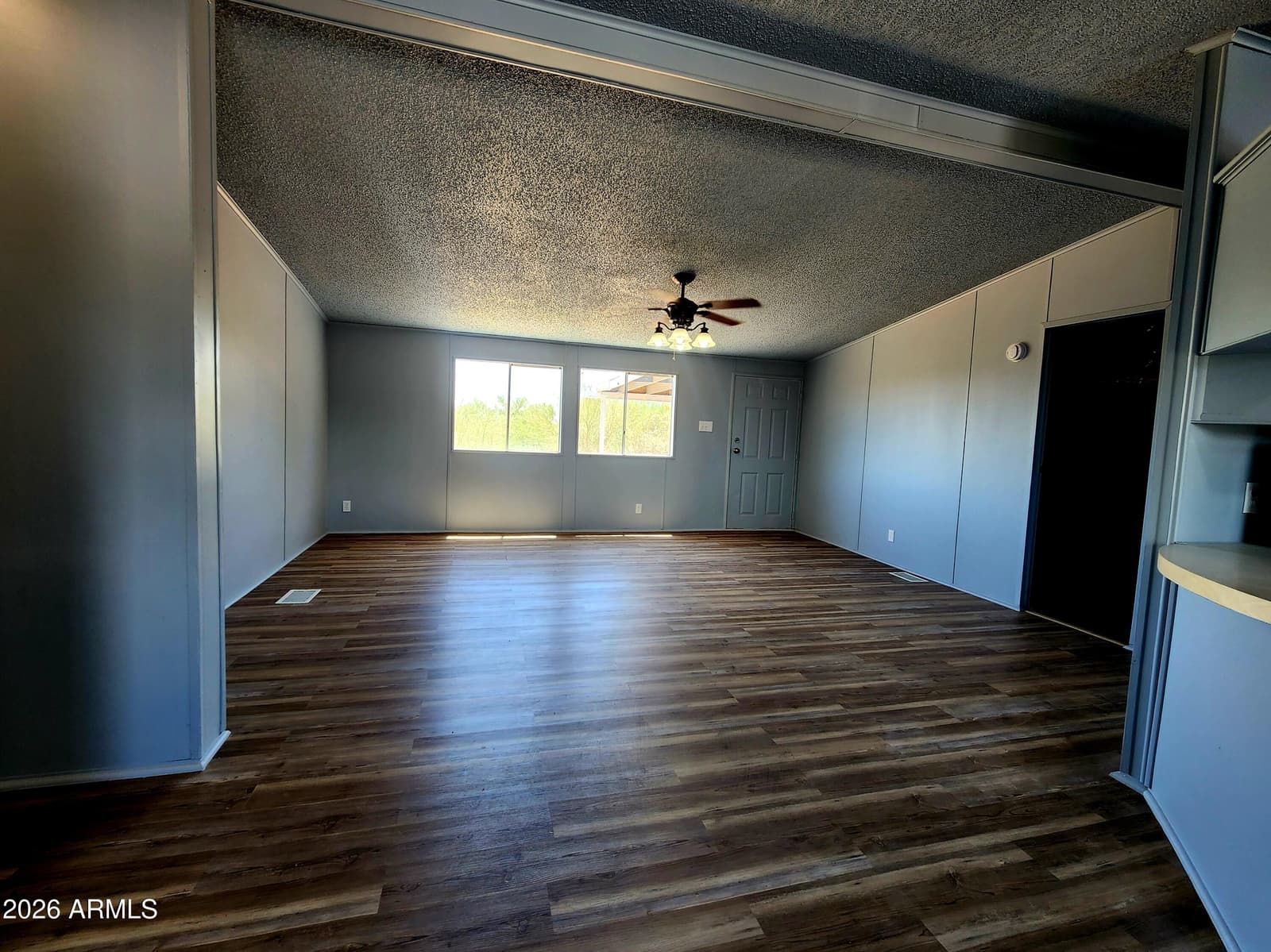 455 W GREEN Road, Morristown, AZ 85342 — photo 10 of 23