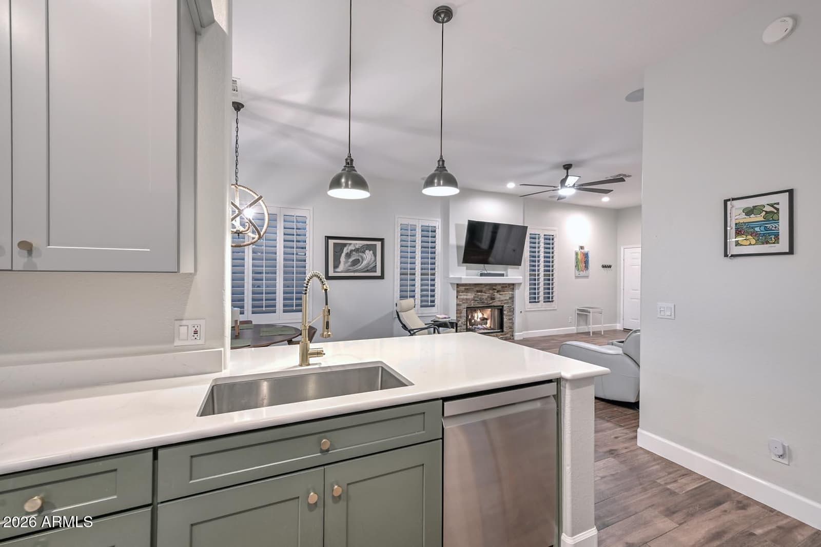 4236 E TETHER Trail, Phoenix, AZ 85050 — photo 12 of 48