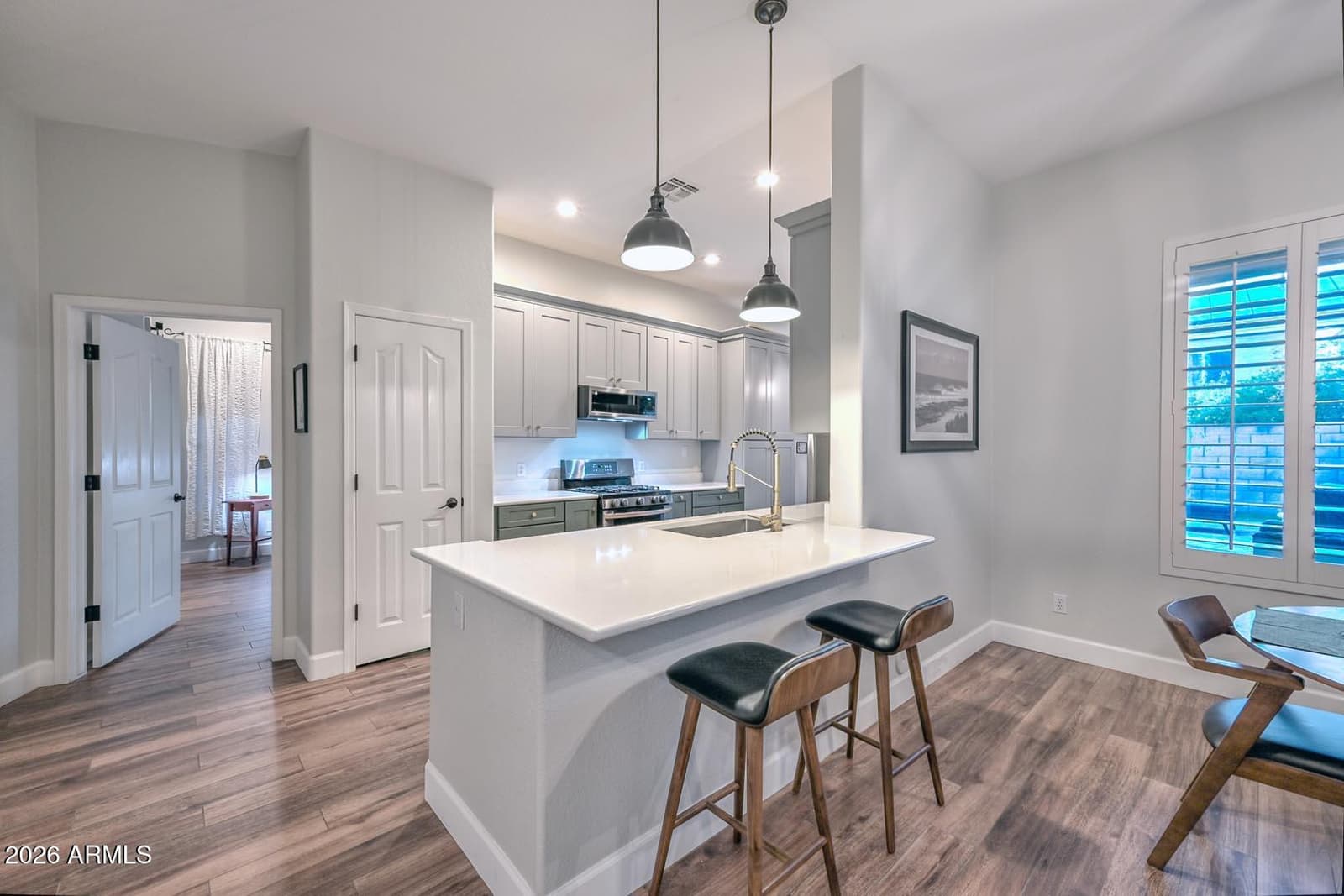 4236 E TETHER Trail, Phoenix, AZ 85050 — photo 8 of 48