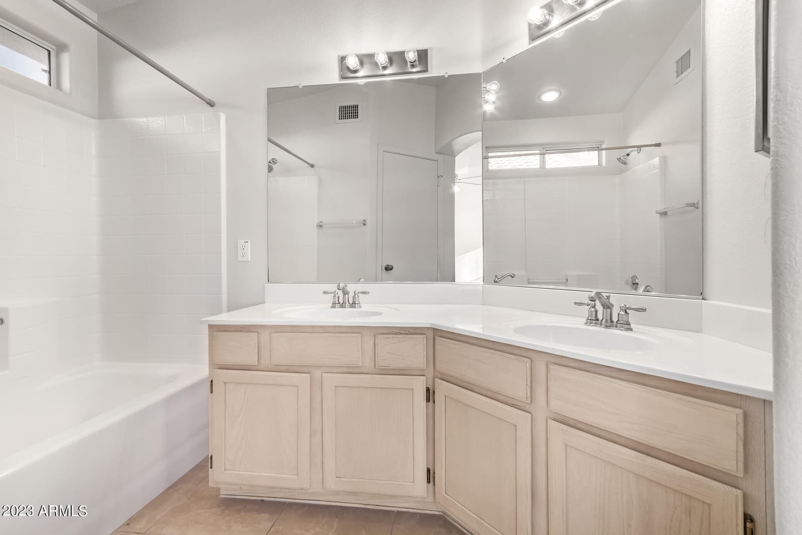 1310 E Angela Drive, Phoenix, AZ 85022 — photo 14 of 19