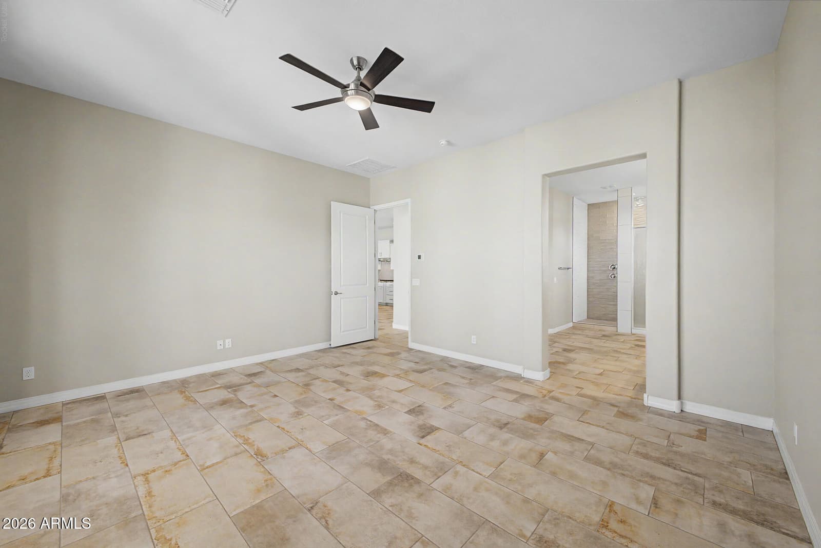 8428 S 16TH Drive, Phoenix, AZ 85041 — photo 17 of 40