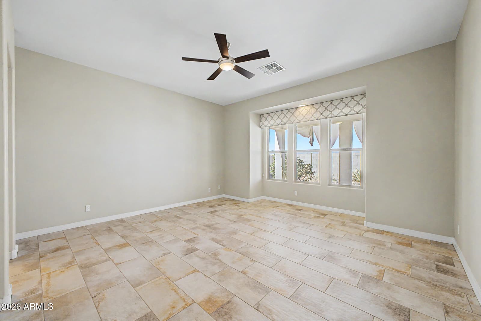 8428 S 16TH Drive, Phoenix, AZ 85041 — photo 16 of 40