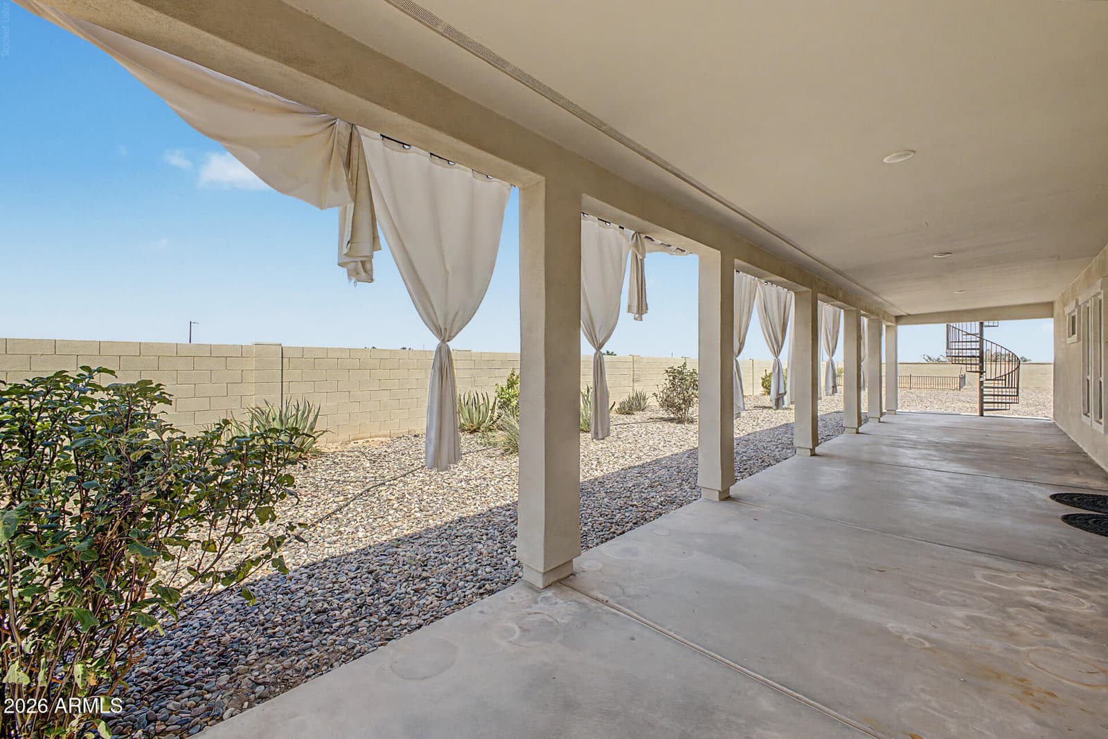 8428 S 16TH Drive, Phoenix, AZ 85041 — photo 31 of 40