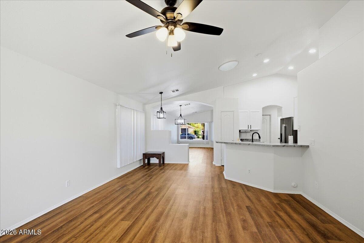 5712 E GABLE Avenue, Mesa, AZ 85206 — photo 11 of 33