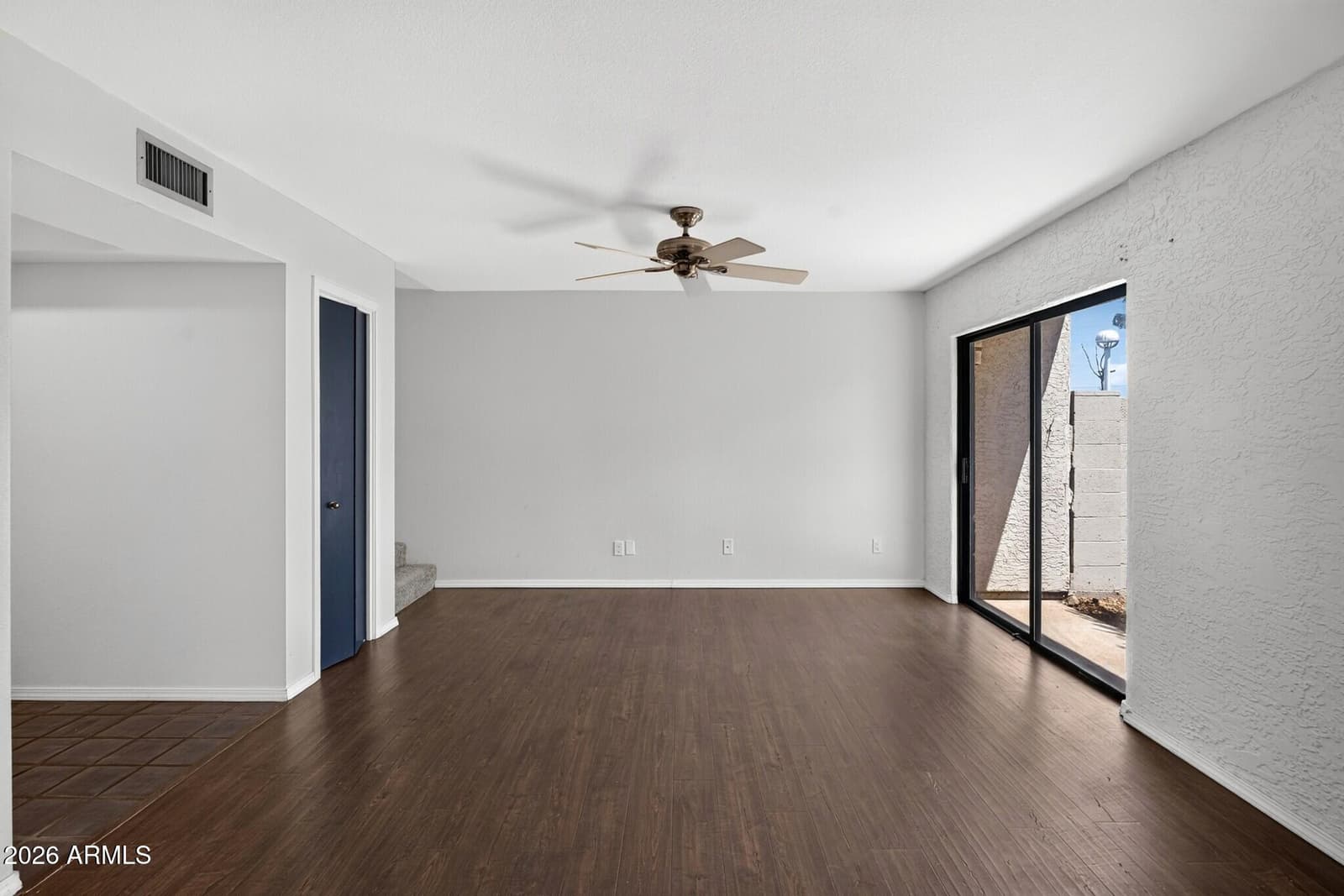 821 E REDONDO Drive, Tempe, AZ 85282 — photo 10 of 35