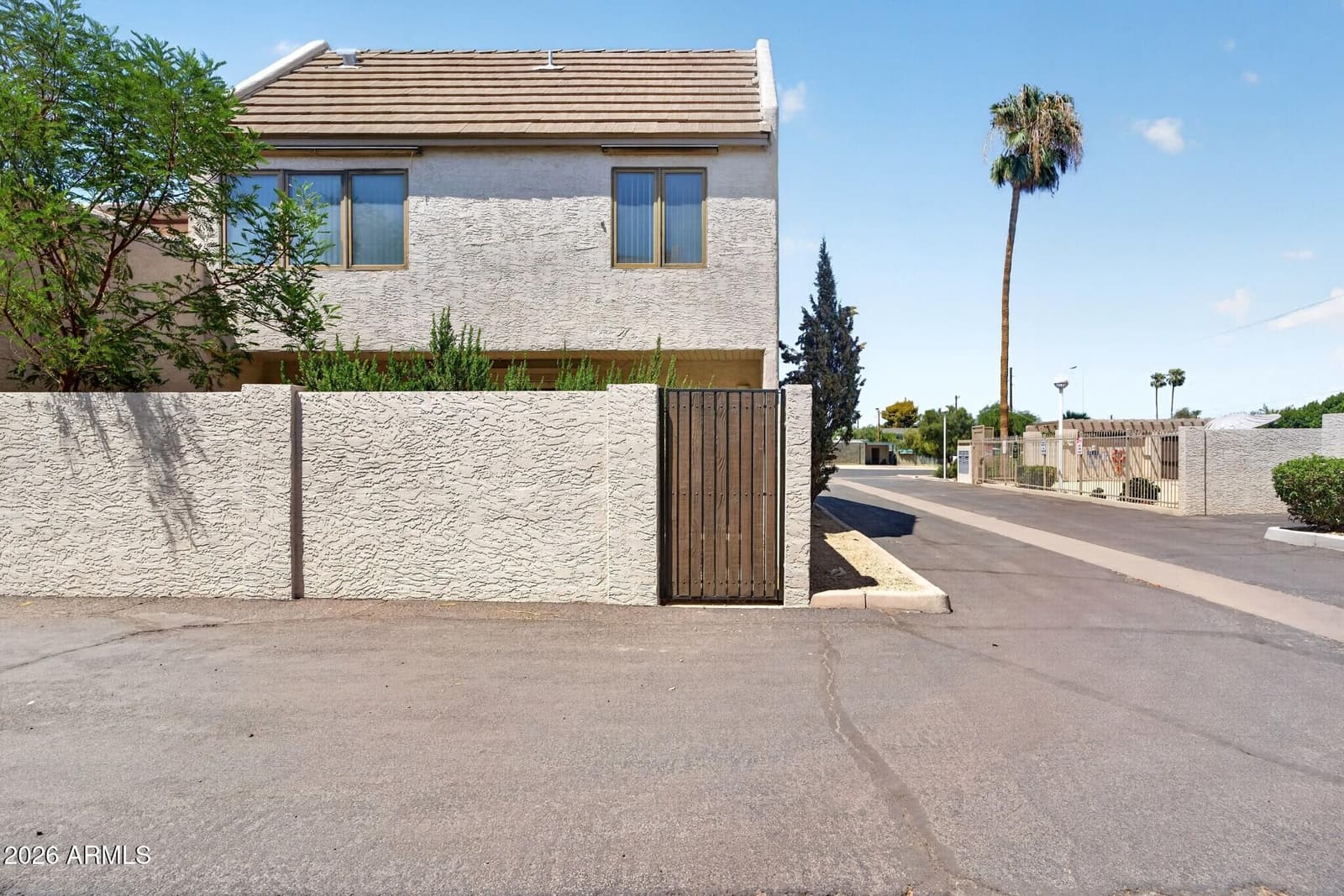 821 E REDONDO Drive, Tempe, AZ 85282 — photo 28 of 35
