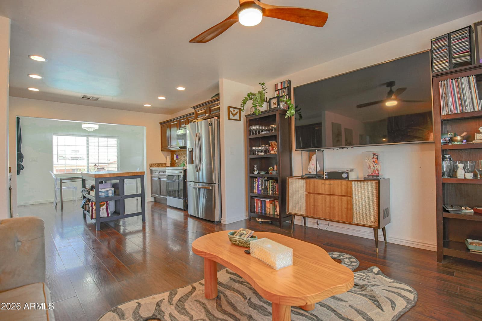 3724 W Charter Oak Road, Phoenix, AZ 85029 — photo 10 of 32