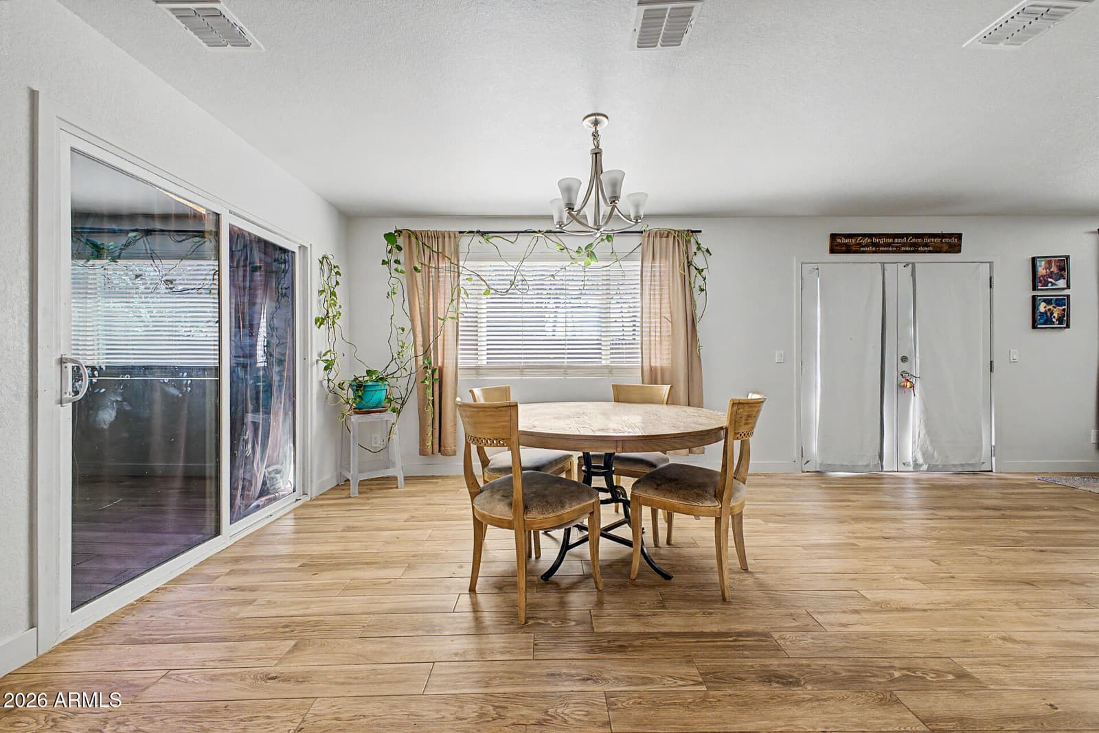 399 N APACHE Drive N, Chandler, AZ 85224 — photo 4 of 31