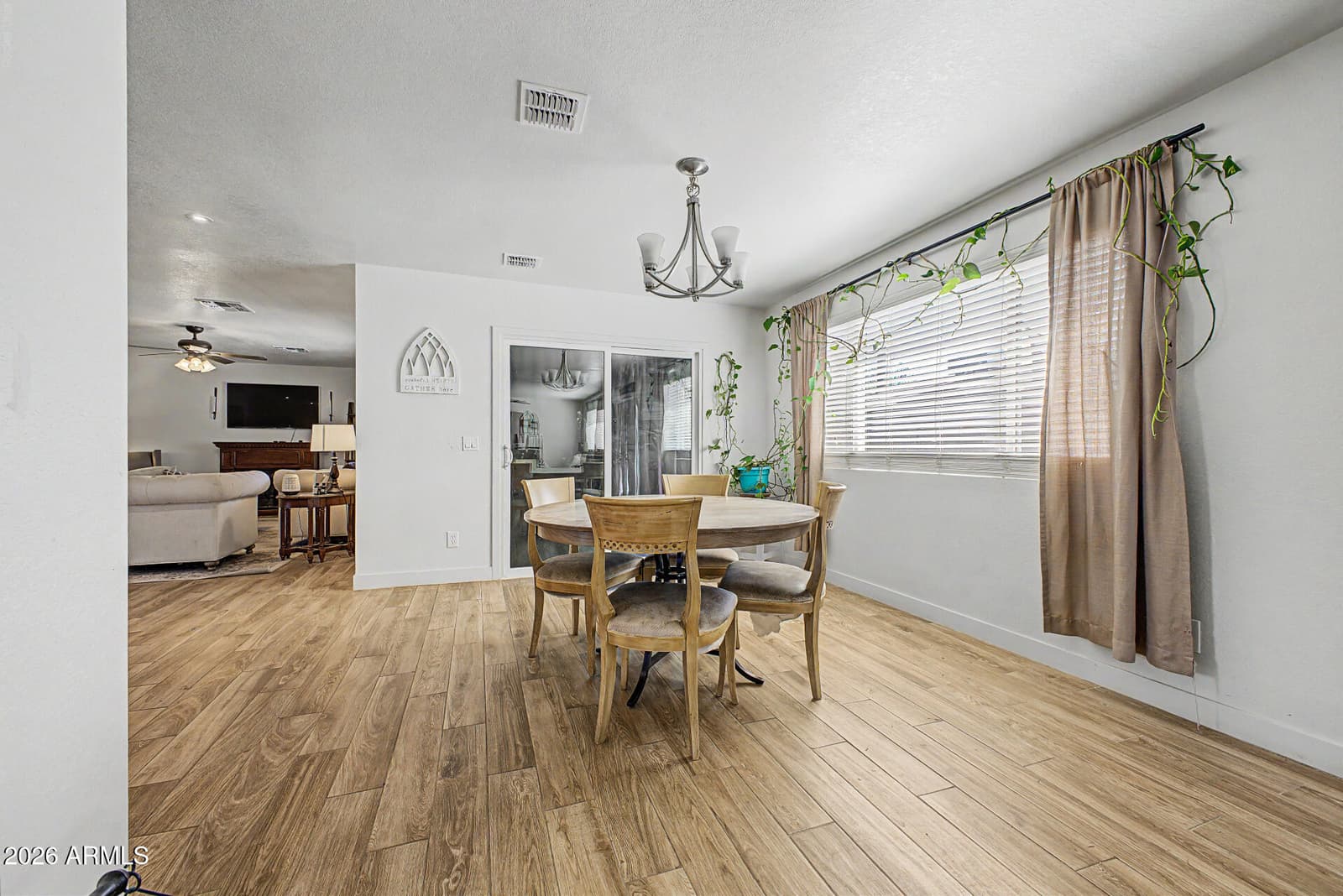 399 N APACHE Drive N, Chandler, AZ 85224 — photo 5 of 31