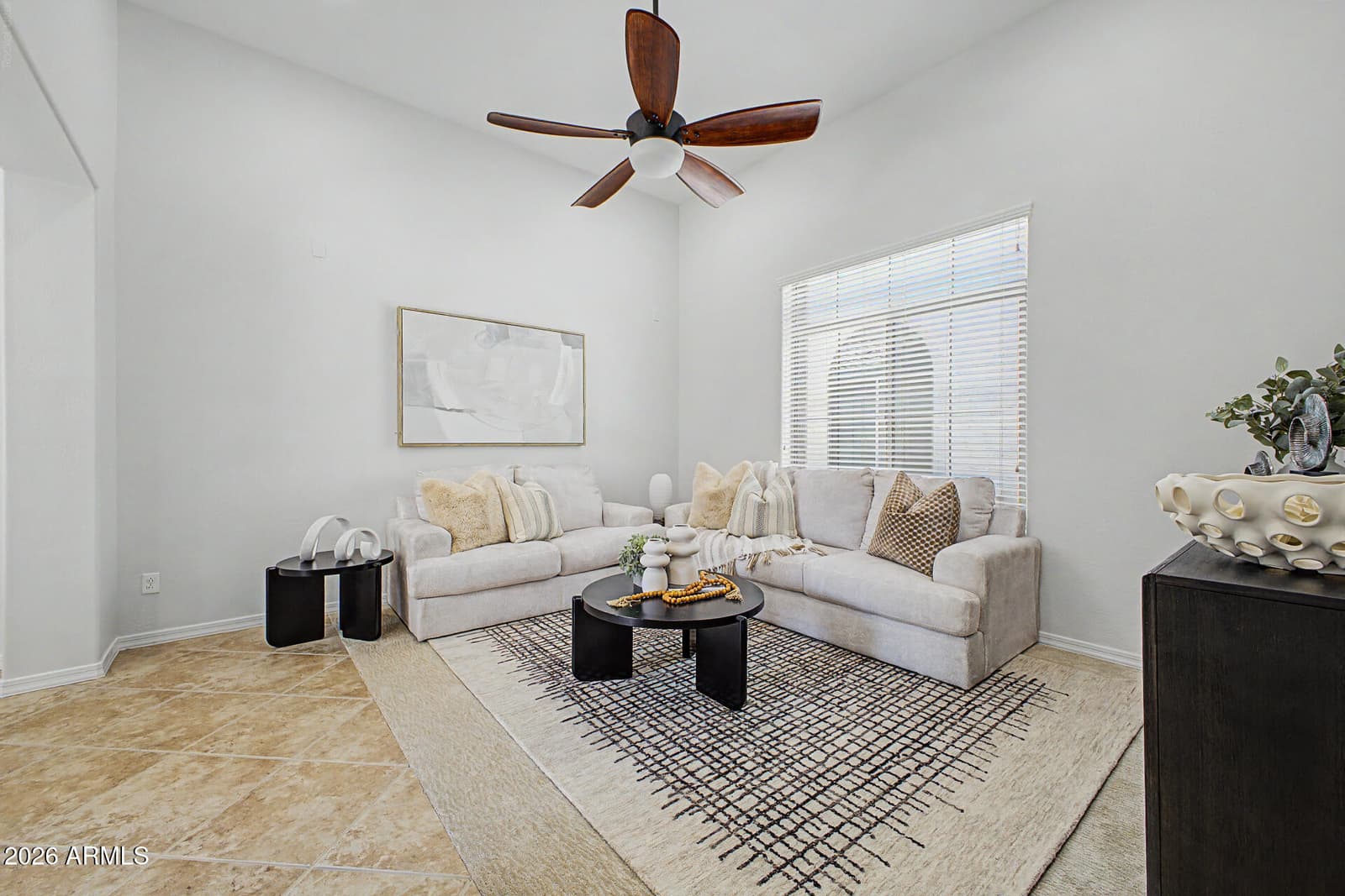 2163 W SCULLY Drive, Phoenix, AZ 85023 — photo 4 of 28