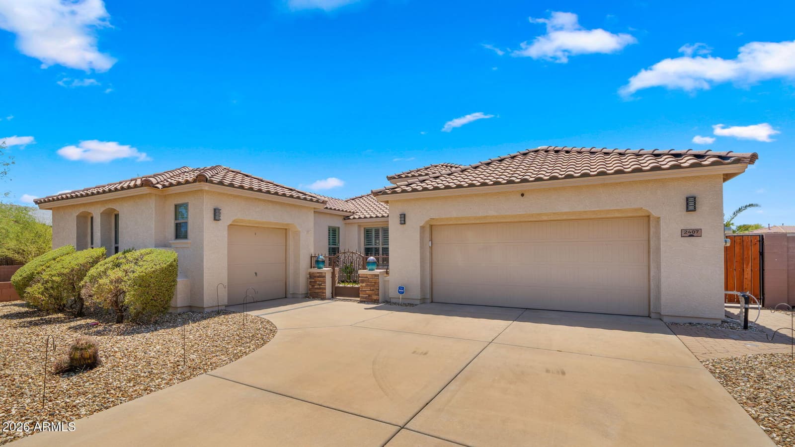 2407 W MAYA Way, Phoenix, AZ 85085 — photo 52 of 60