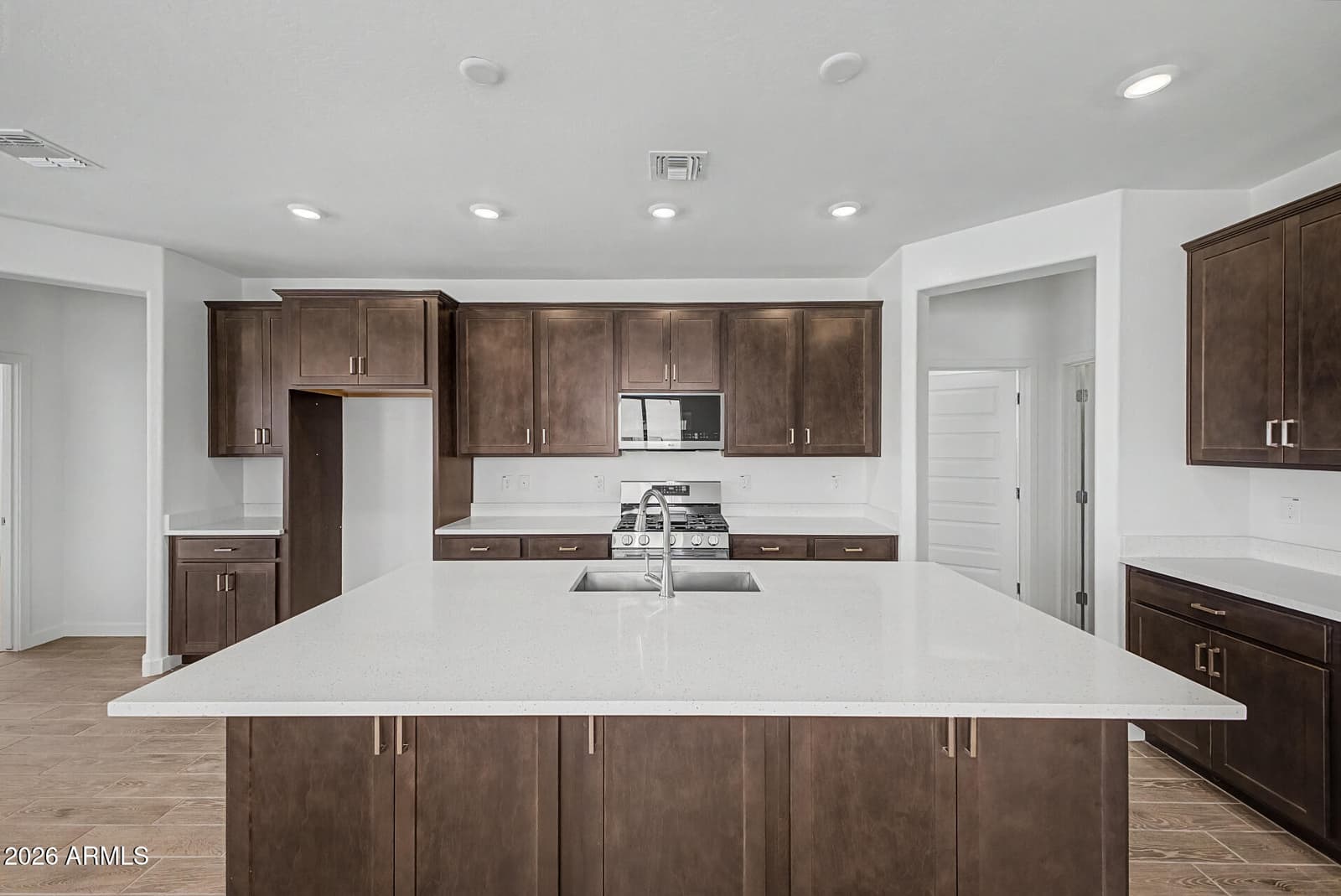 12889 N 304TH Avenue, Buckeye, AZ 85396 — photo 3 of 44