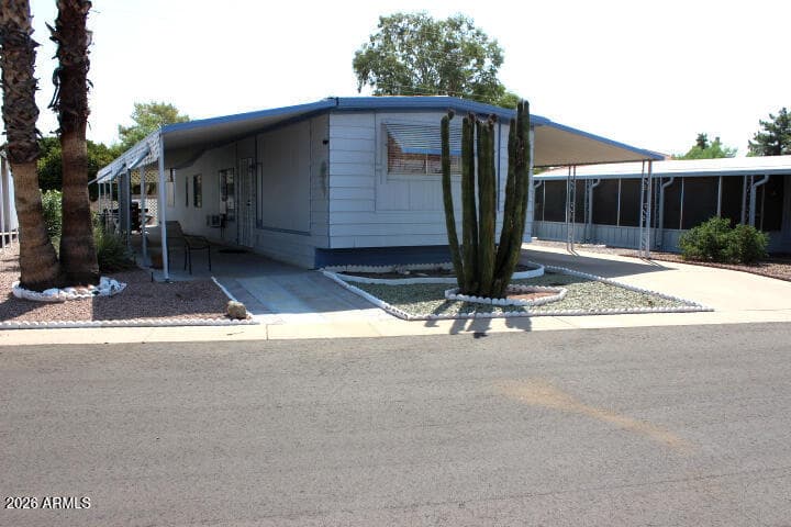303 S Recker Road 8, Mesa, AZ 85206 — photo 1 of 24