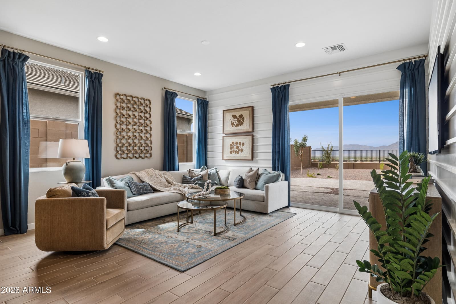 25077 N 27TH Way, Phoenix, AZ 85024 — photo 5 of 40