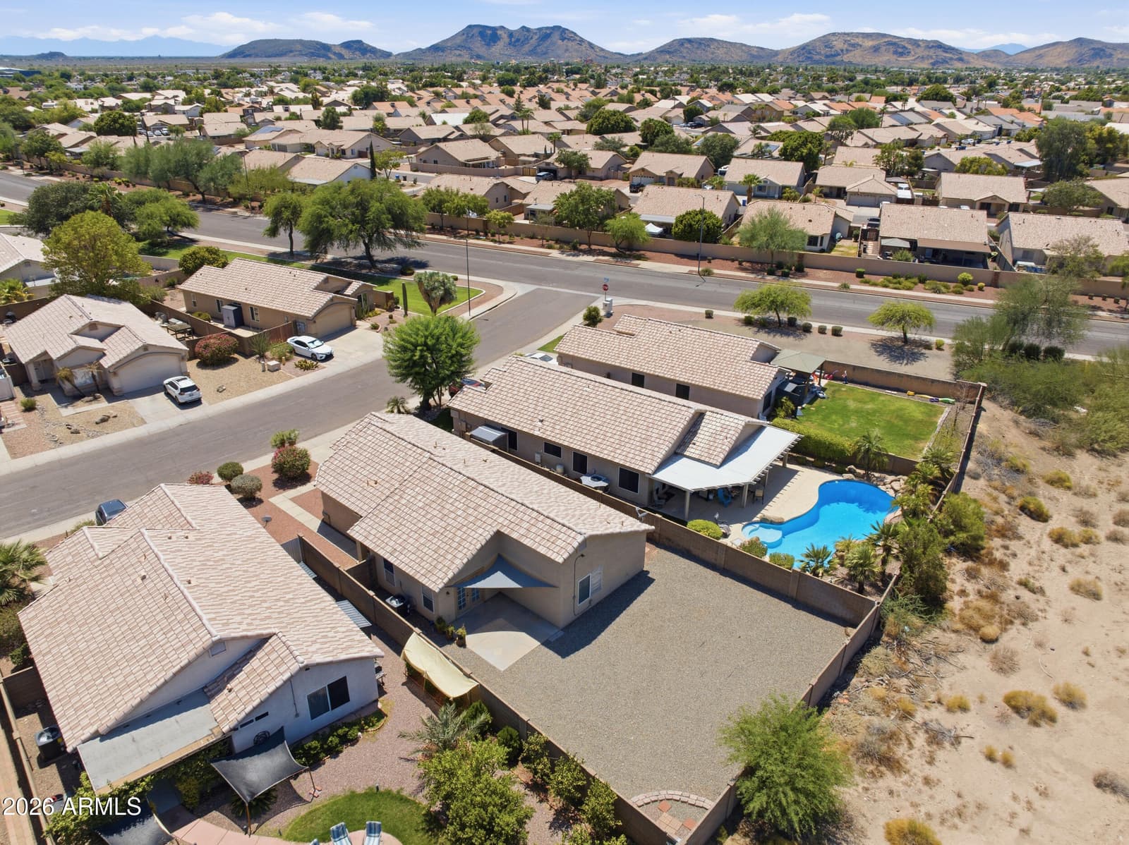 3626 W SAGUARO PARK Lane, Glendale, AZ 85310 — photo 13 of 40