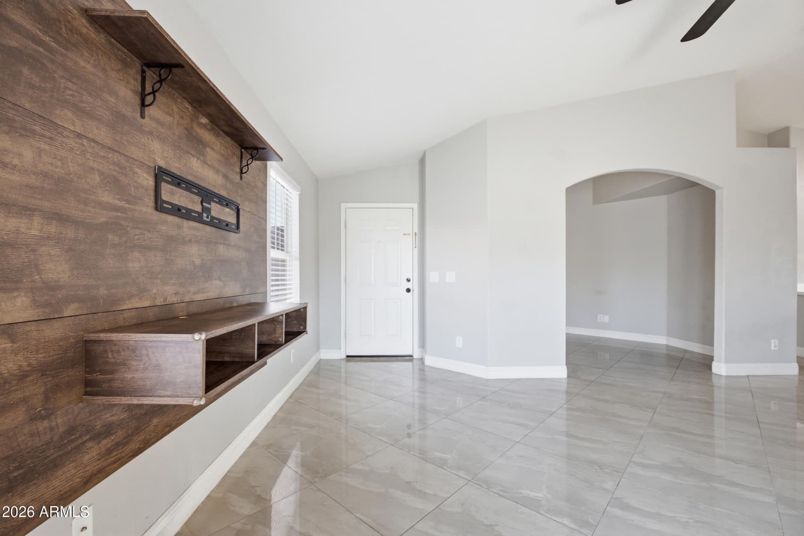 3626 W SAGUARO PARK Lane, Glendale, AZ 85310 — photo 4 of 40